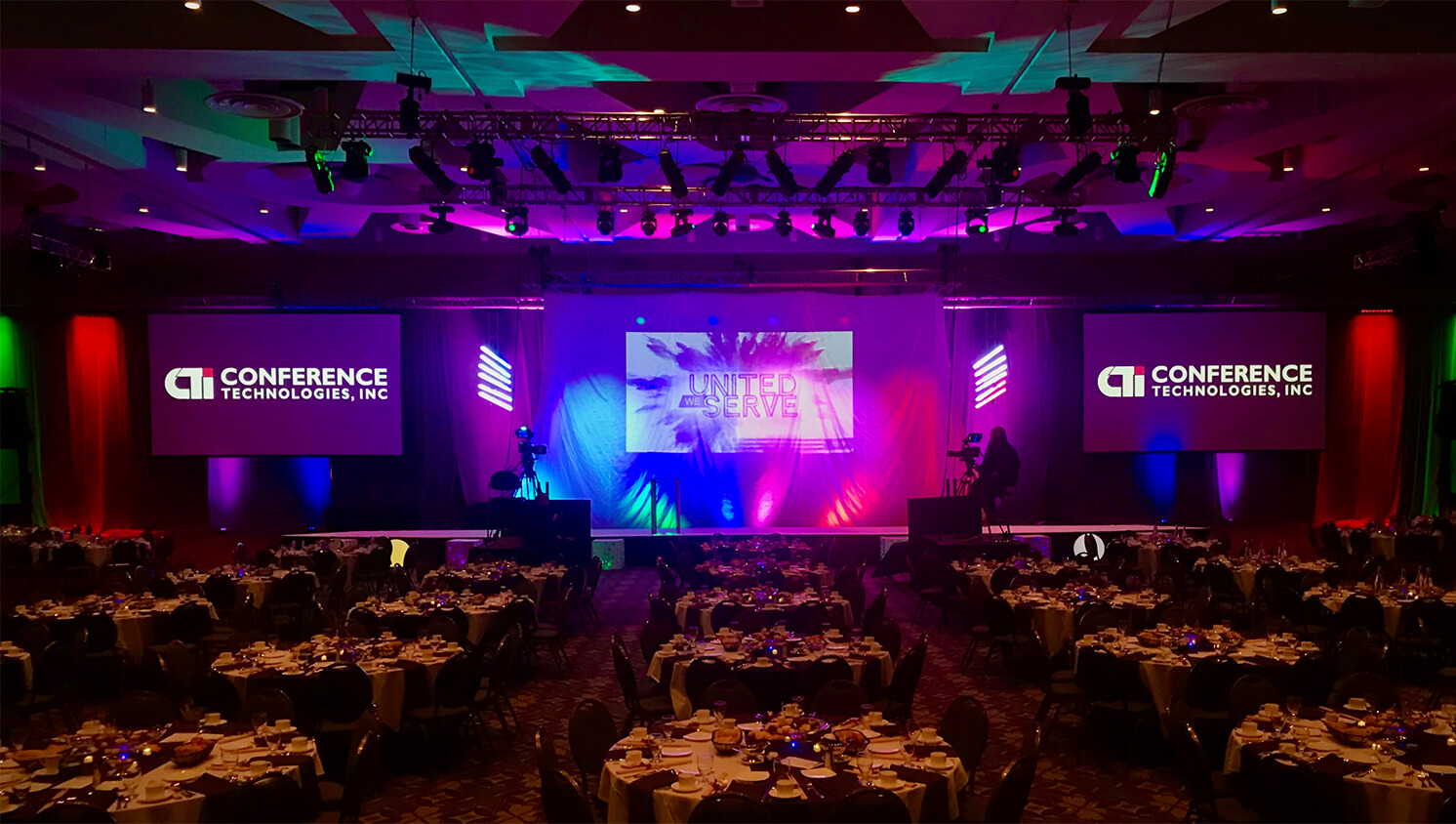 GFS – Stage Set – Kabuki stage set with lighting and projectors